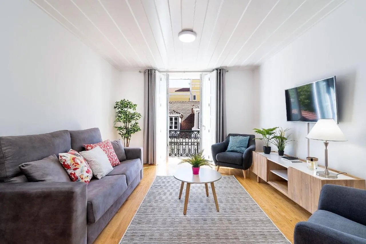 Amazing 1Bdr Apartment In Chiado By Lovelystay Лиссабон