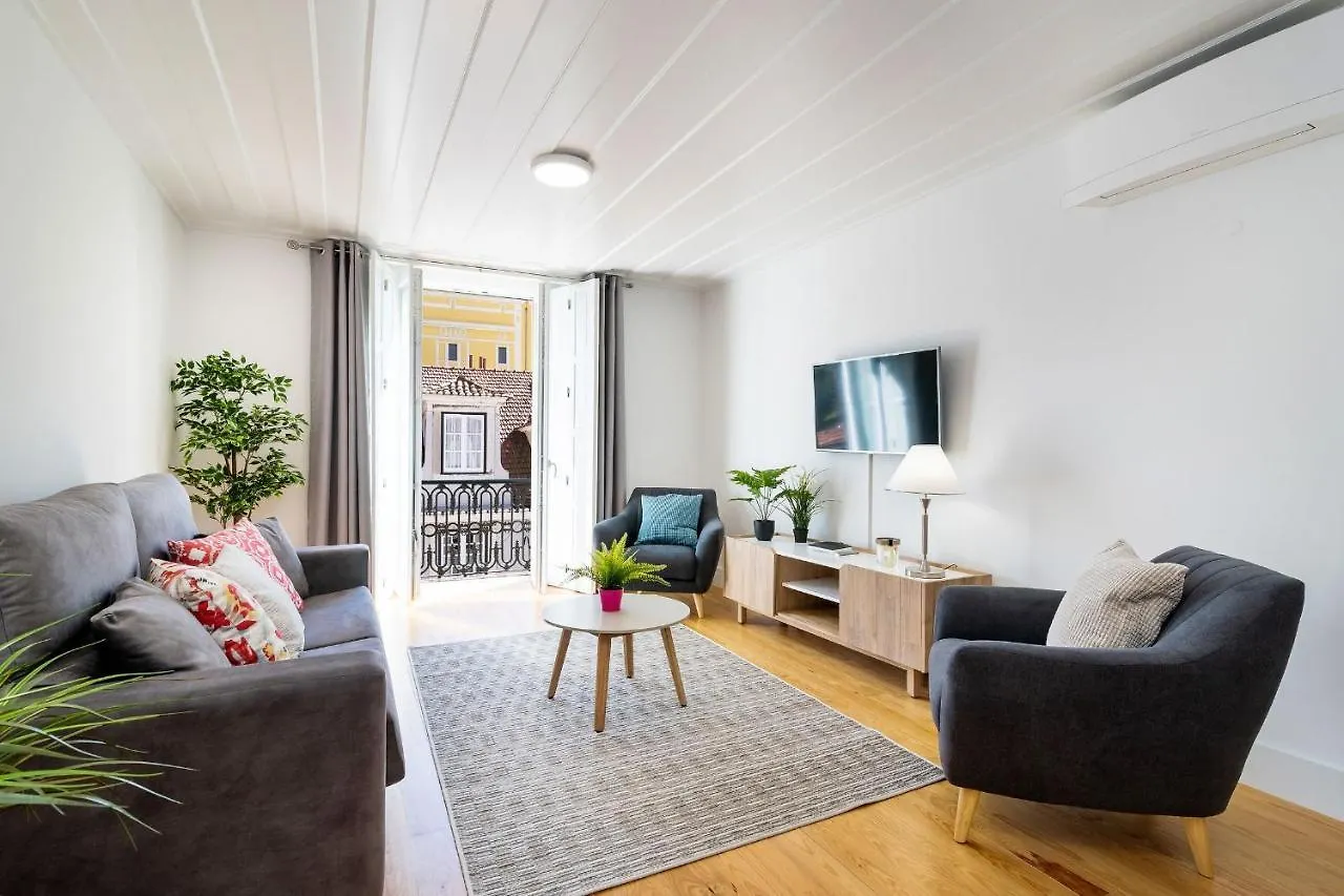 Amazing 1Bdr Apartment In Chiado By Lovelystay Лиссабон